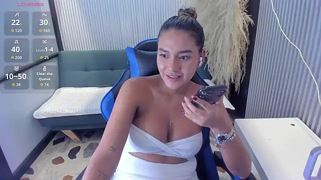 SophieWatson_ live