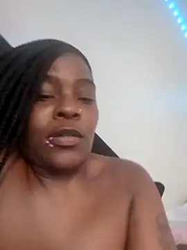 damnshegotass live