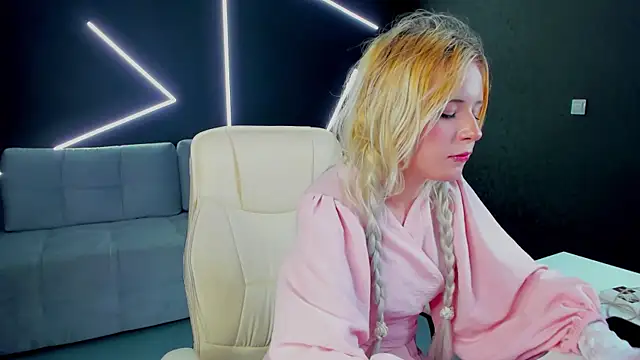 kikipeach live