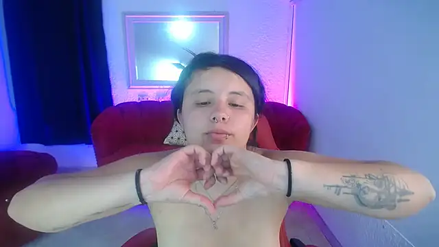 nathaly_low1 live