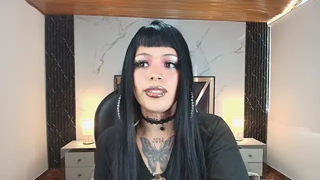 AuroraDiaz live