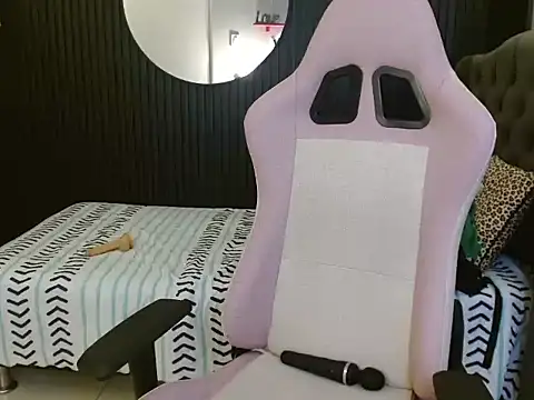 naomis_36 live