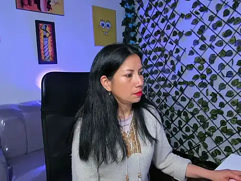 Megaan_Collins live