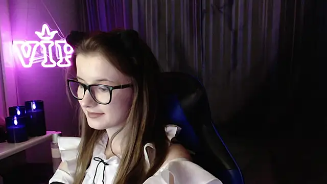 LunaXcherry live