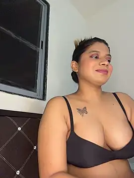 Malika_Secrets live