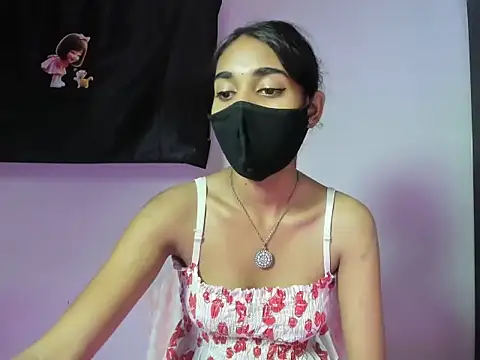 Shanaya_xo live