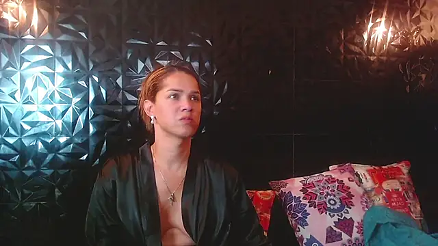 PINK__LOLA1 live