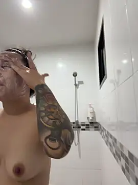 LINDA_HD live