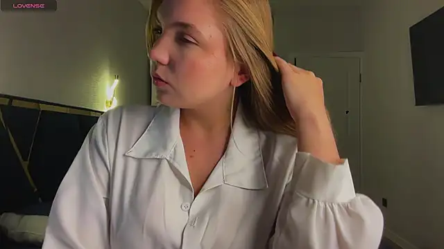 RebeccaEglitis live