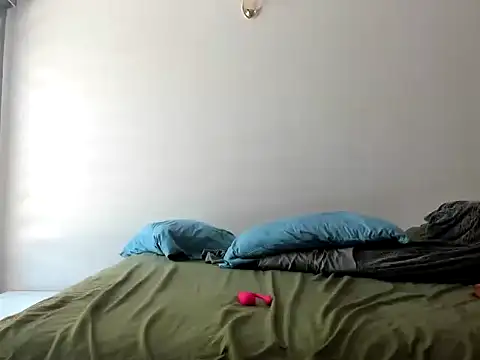 LeahNoir live