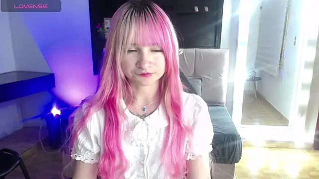 _Charlotte_Collins_ live