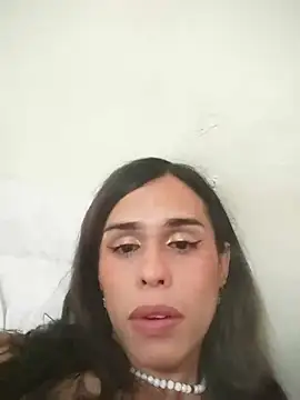 pretty_ariiel live