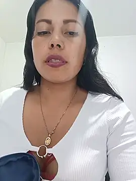 _andrea30 live