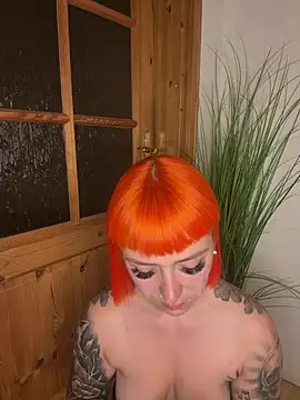 ScarletVixenLive live