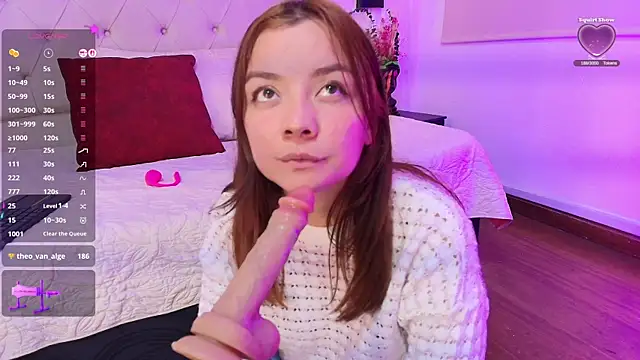 MiccaMadison live