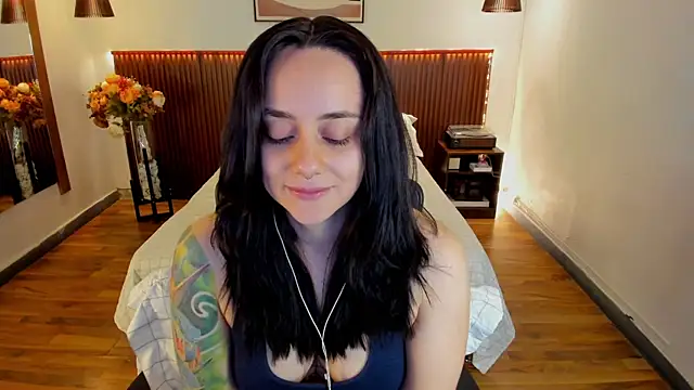KatherineBond live