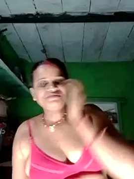 Shivani09900 live