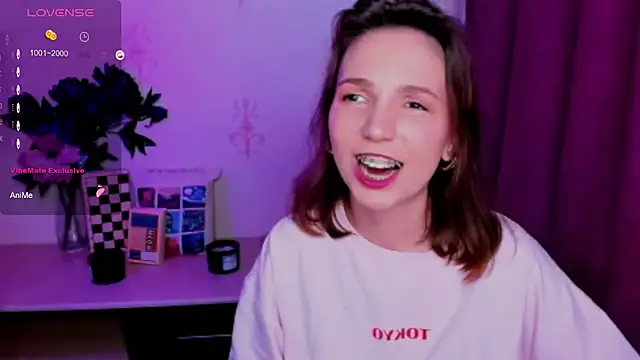 KindHazelHere_ live