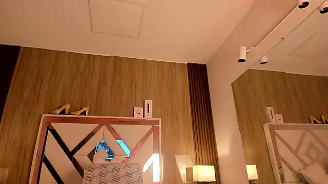 VanessaHard_as live