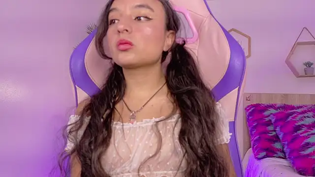 _emily_jonexs live