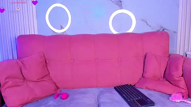 LunaRossie_ live