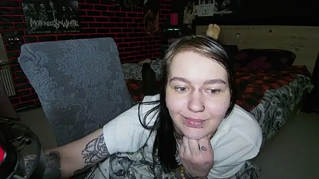 MessalinaOfficial profile