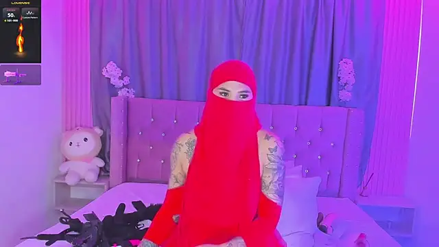 Nayla-Mouna live