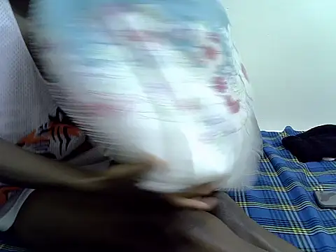 freakypetite live