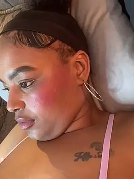 Ayla_Noir live