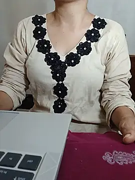 Chanchal--Navya live