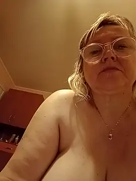 I_amVeronicle live