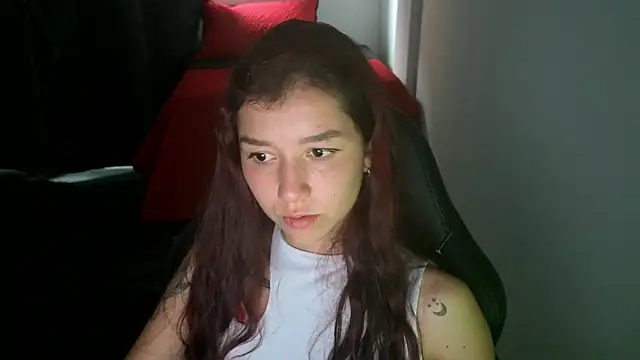 Skinny_queen_20 live