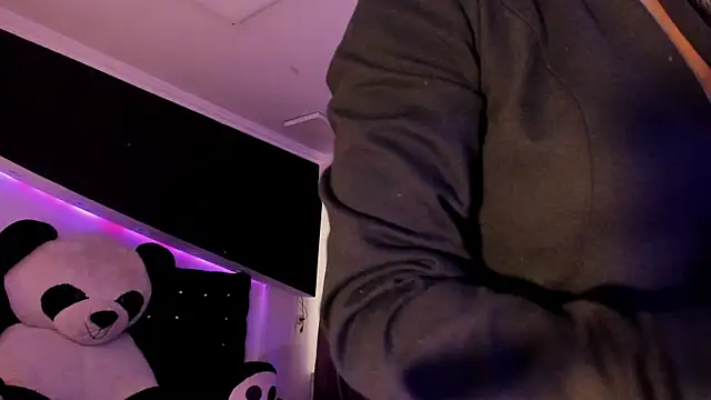 Coral_Gibson live