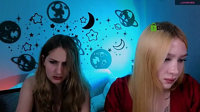 playful_sophie live
