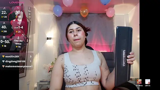 Inari_Joness live