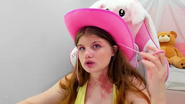 ChloeHalses live