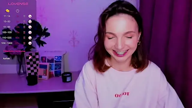KindHazelHere_ live