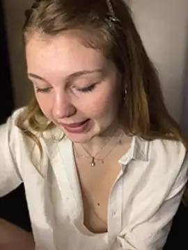 Emaline_Fane live