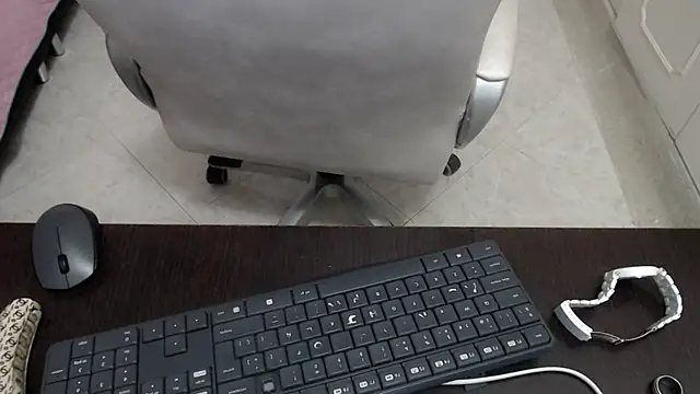 leonela_69 live