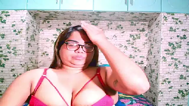 Indian_Lola00 live