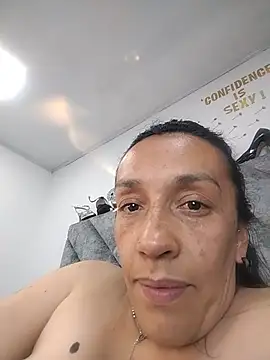 Shantey_Laurent live