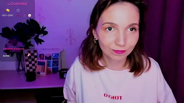 KindHazelHere_ live