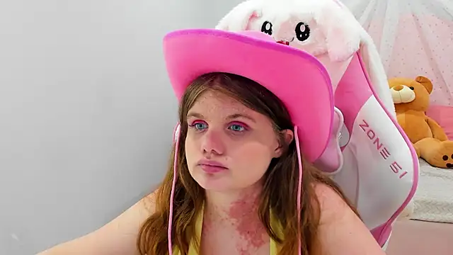 ChloeHalses live