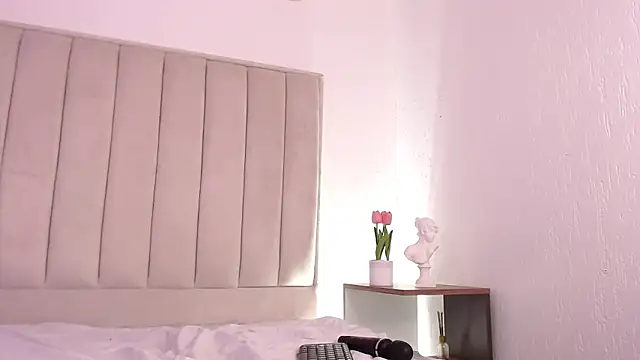 Diamond_rose_as live