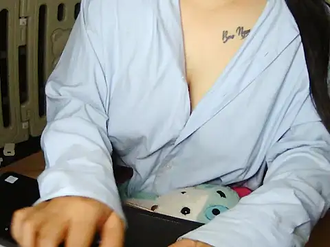 Jui-Es live