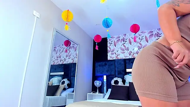 MarianaGarciaa__ live