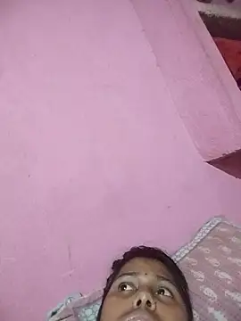 Shrutiii live