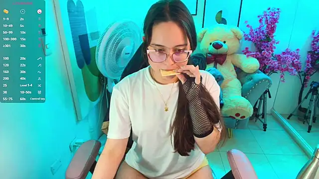 Shady_bug live