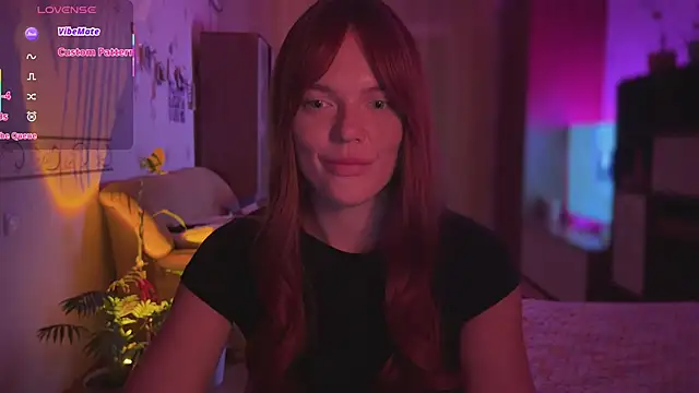 CherryRed_Girl live