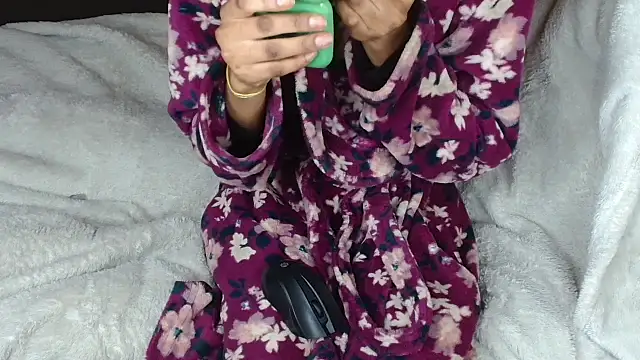 Tiny_Latifah live